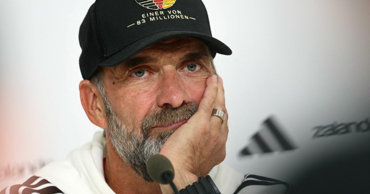 Das Kimmich-Thema nervt ihn: Jürgen Klopp bei der Pressekonferenz in Thessaloniki.