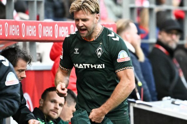 Niclas Füllkrug sieht die Debatte um ein mögliches DFB-Comeback locker.