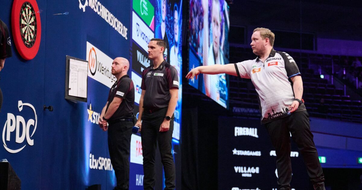 Martin Schindler forderte Jermaine Wattimena