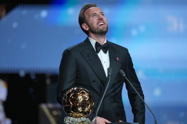 Das war knapp: Harry Kane lag im Rennen um den Ballon d'or nur wenige Punkte vor Kylian Mbappé. (Archivbild)