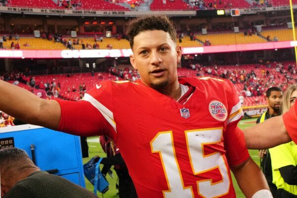 Mahomes trauert um einen früheren Mitspieler. (Archivbild)