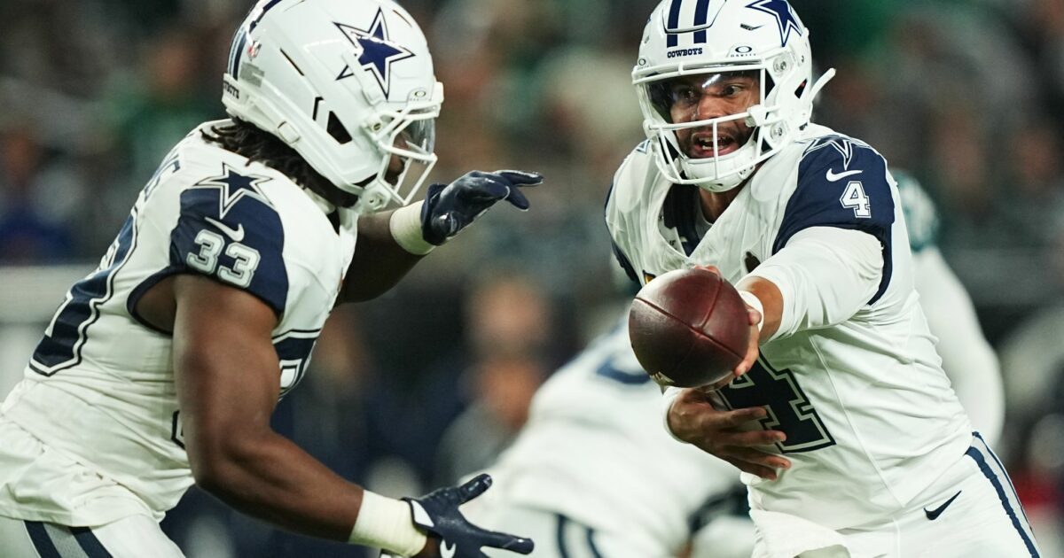 Cowboys-Quarterback Dak Prescott (r.) hatte das Spiel fest im Griff.