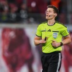 Daniel Siebert musste die Spielleitung in Hoffenheim verletzt abbrechen. (Archivbild)