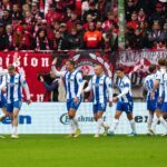 Die Spieler von Hertha BSC jubeln über den Treffer zum 1:0 von Sebastian Grönning.
