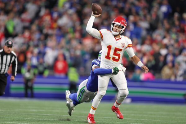 Quarterback-Star Patrick Mahomes hatte gegen Seattle einen schweren Stand.