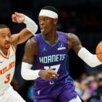 Dennis Schröder (r.) tat sich gegen sein Ex-Team aus Atlanta schwer.