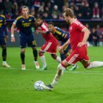 Vom Punkt verwandelt Harry Kane fast immer sicher. Gegen Arsenal führte er auch einen Abstoß aus.