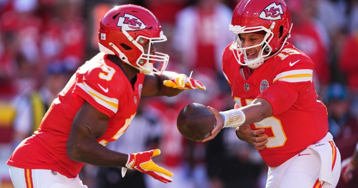 Walker (links) erzielte den ersten Touchdown für die Chiefs.
