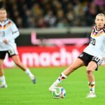 Für die Königlichen am Ball: Nationalspielerin Elisa Senß ist auch bei Real Madrid gesetzt. (Archivbild)