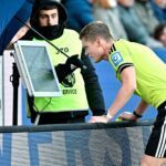 Wieder mal vor dem Bildschirm: Schiedsrichter Florian Exner.