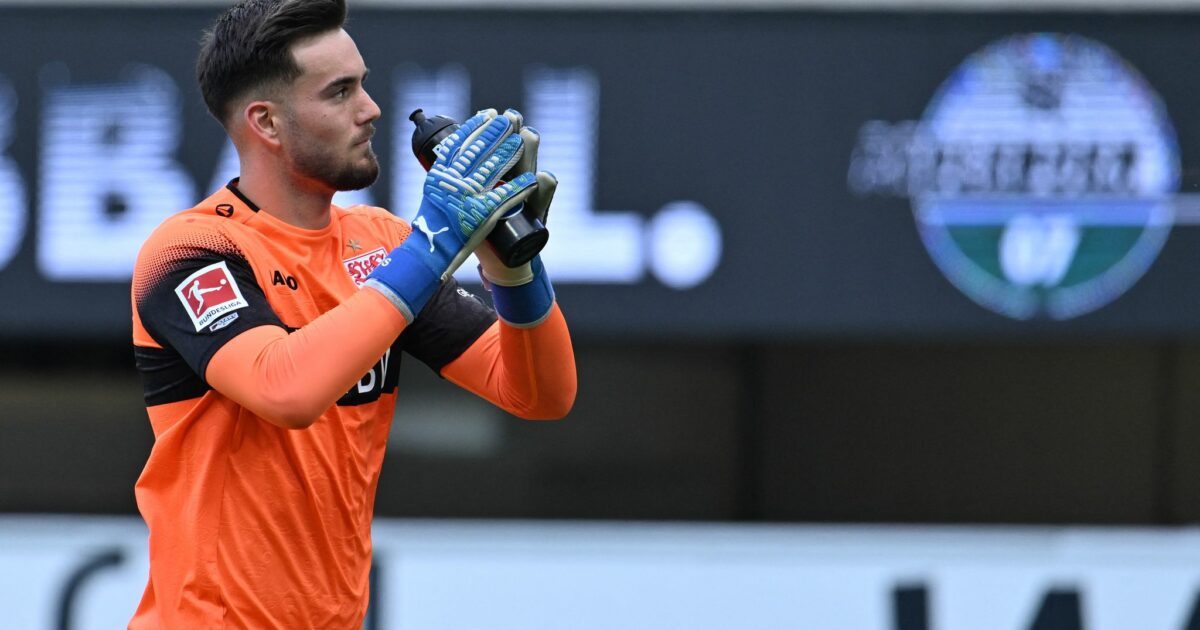 Dennis Seimen stand erstmals in der Fußball-Bundesliga im Tor.