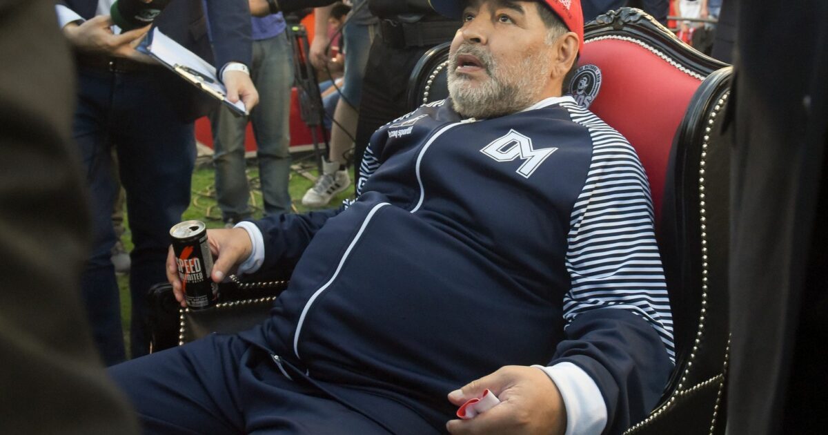 Im Verfahren um den Tod Diego Maradonas hat die Staatsanwaltschaft langjährige Haftstrafen beantragt. (Archivbild)