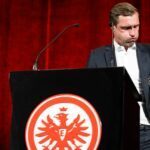 Eintracht Frankfurt hat die Suche nach einem Nachfolger von Sportvorstand Markus Krösche auf zwei Kandidaten eingegrenzt. (Archivbild)