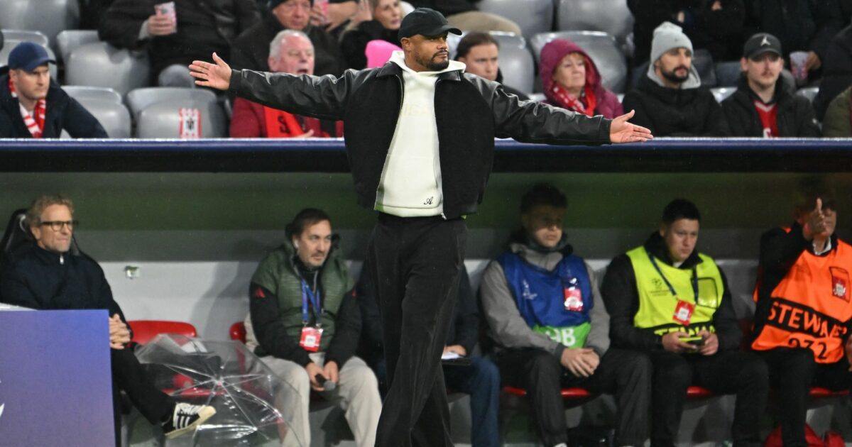 Gegen Arsenal stand Vincent Kompany nach «einem saftigen Virus» wieder am Spielfeldrand. Zu Früh? (Archivbild)