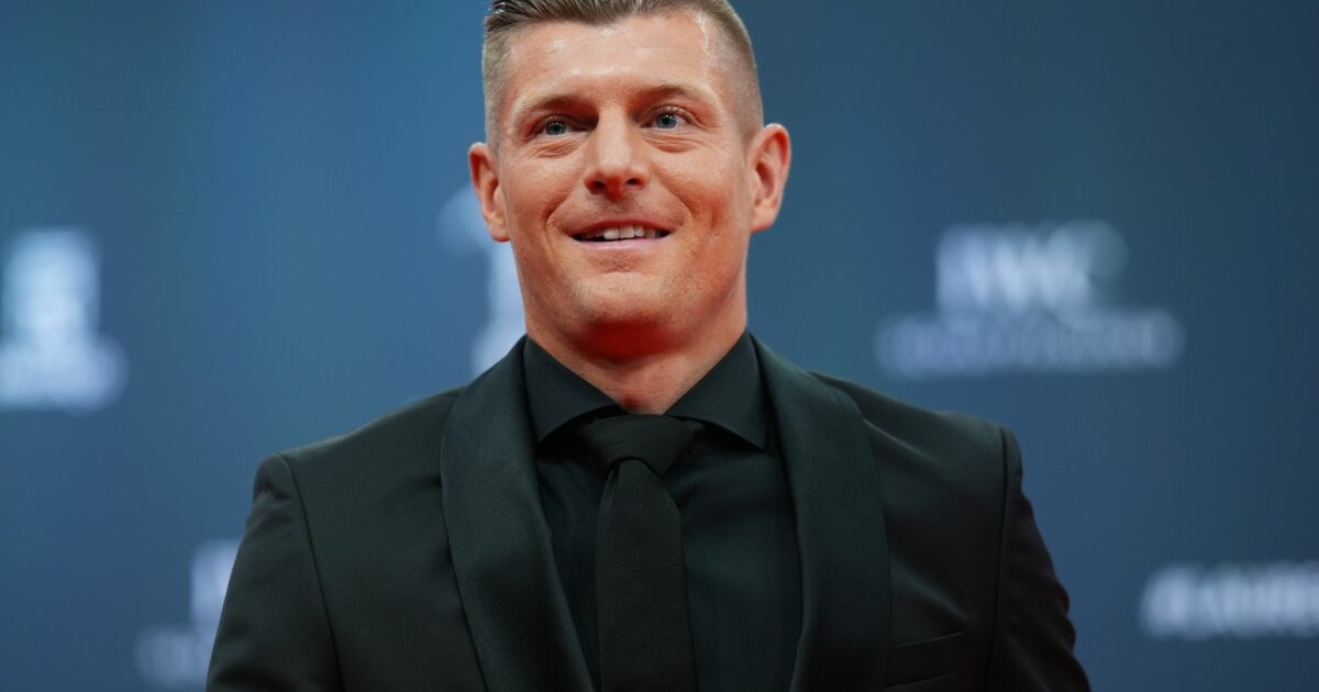 Der frühere Fußball-Weltmeister Toni Kroos hat einem Medienbericht zufolge Interesse an der Teilnahme an einem Trainerlehrgang für ehemalige Profis bekundet. (Archivbild)