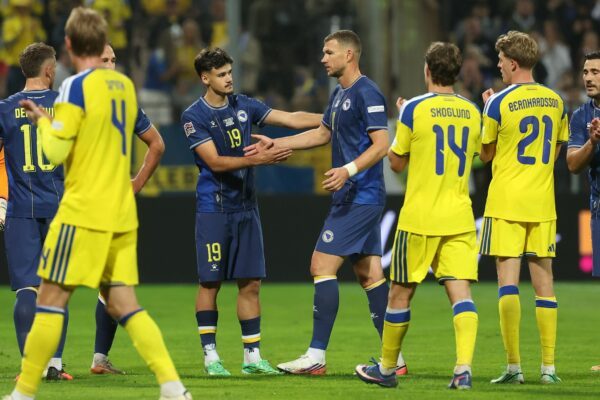 Bosniens Kapitän Edin Dzeko hat seine Nationalmannschaftskarriere beendet.