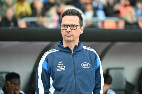 Trainer Arambasic ist vom SSV Jeddeloh II freigestellt worden. (Archiv-Foto)