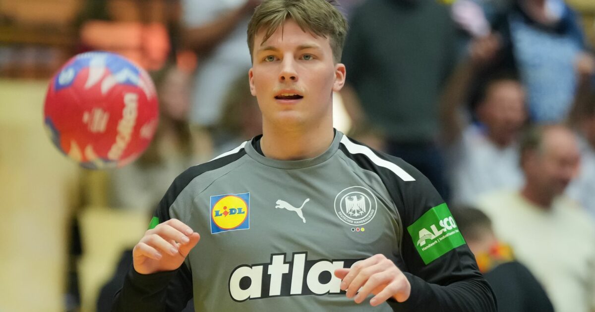 Kurz vor der Heim-WM fällt Handballer Nils Lichtlein mehrere Wochen verletzt aus. (Archivbild)