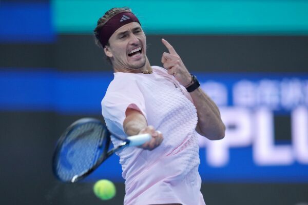Sollte beim Show-Turnier in Saudi-Arabien auch aufschlagen: Alexander Zverev. (Archivbild)
