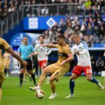 Ermedin Demirovic (l) vergab zwei gute Chancen für den VfB.