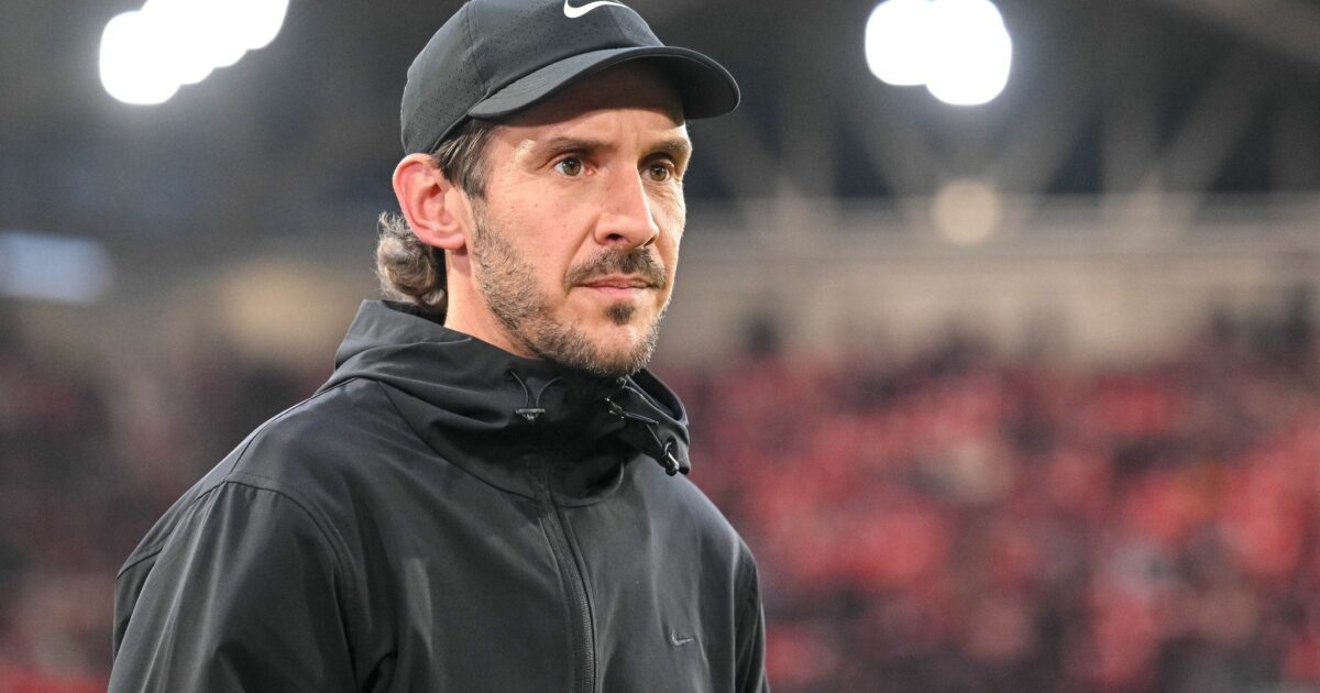 Nachdenklich: Freiburgs Trainer Julian Schuster.