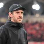 Nachdenklich: Freiburgs Trainer Julian Schuster.