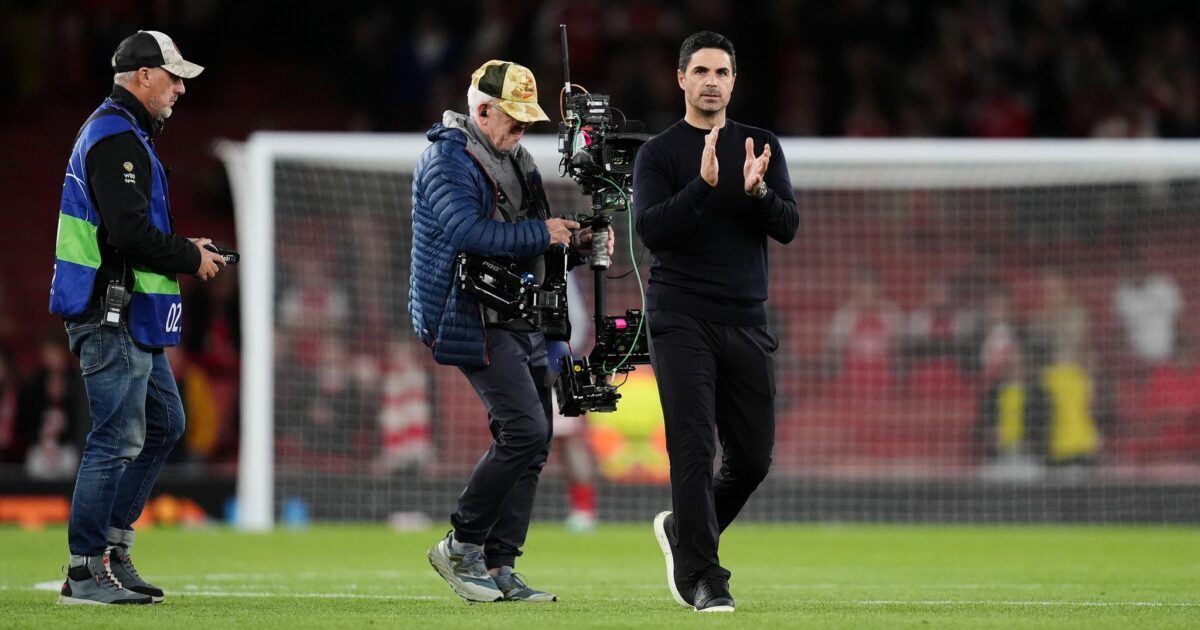 Arsenals Coach Mikel Arteta widmete den Sieg gegen Lille Ken Friar.