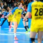 Due ukrainische Handballerin Iryna Prokopiak bei der EM-Qualifikation 2023. (Archivbild)