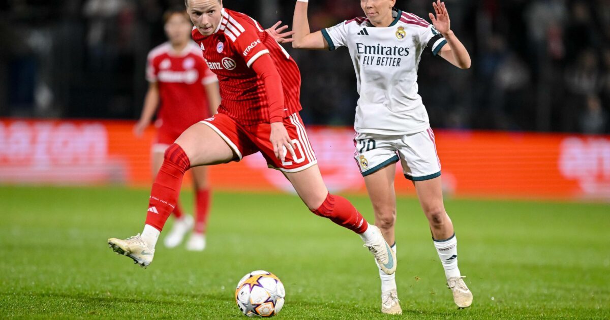 Duell zweier DFB-Nationalspielerinnen: Bayerns Kett (links) und Madrids Senß.