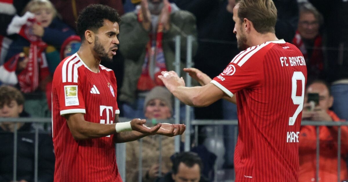 Luis Díaz (l) wurde für viele Tore beglückwünscht.