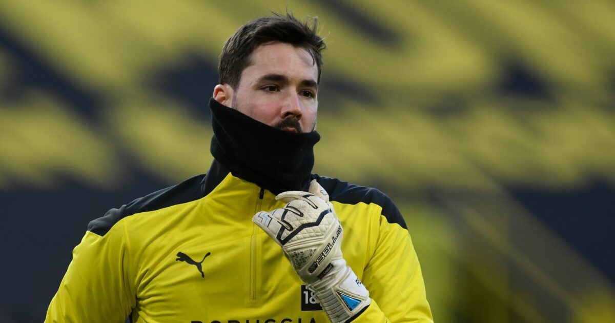 Roman Bürki musste nach einem Zusammenprall ins Krankenhaus. (Archivfoto)