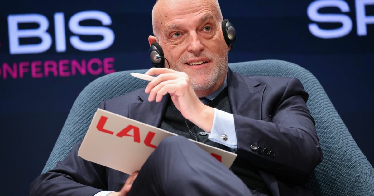 Steht bei Real Madrid nicht hoch im Kurs: Spaniens Liga-Chef Javier Tebas (Archivbild)